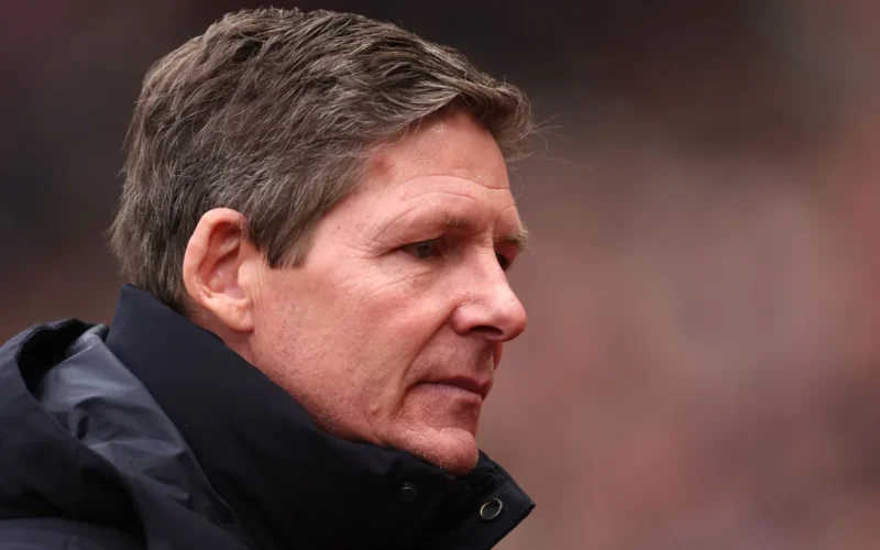 قرار حاسم.. كريستال بالاس يحدد مصير أوليفر غلاسنر بعد تراجع نتائج الفريق